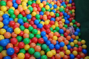 ball-pit-1029865_640