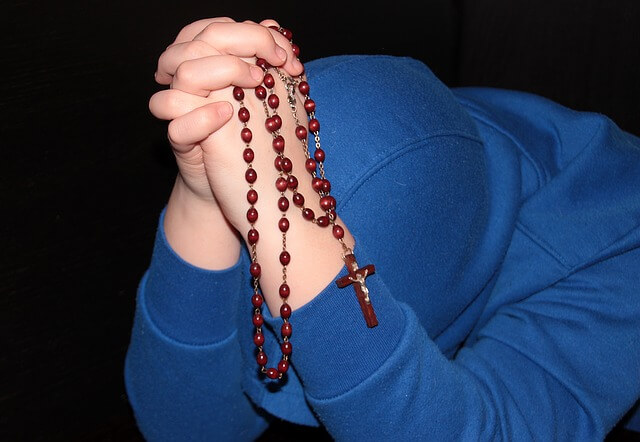 rosary-1212863_640