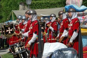 Kommentar zu: Bischof Oster: Die Zahl der „ernsthaften Christen“ wird steigen