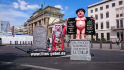 Luther: Nackte Tatsachen beim Evangelischen Kirchentag 2017
