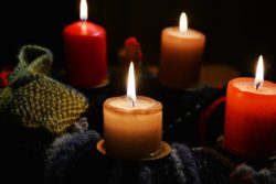 Gedanken zu: Impulse von Stadtpfarrer Stefan Buß: Die vier Kerzen