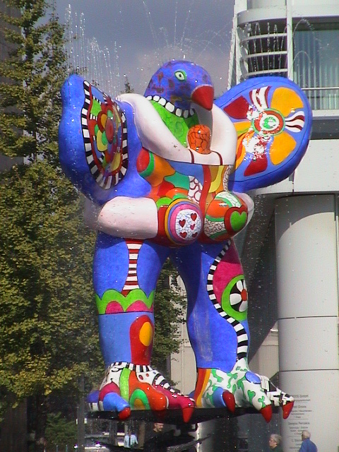 Lifesaver-Brunnen in Duisburg - Foto: JuergenG, CC BY-SA 2.5 , via Wikimedia Commons