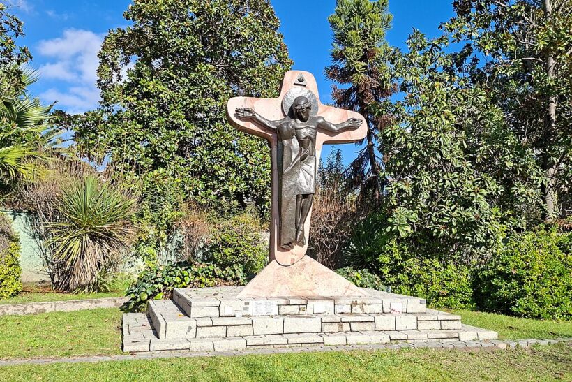 Skulptur des Kreuzes der Einheit im Schönstatt-Heiligtum in La Florida (Foto: Carlos Figueroa Rojas, CC BY-SA 4.0, via Wikimedia Commons)